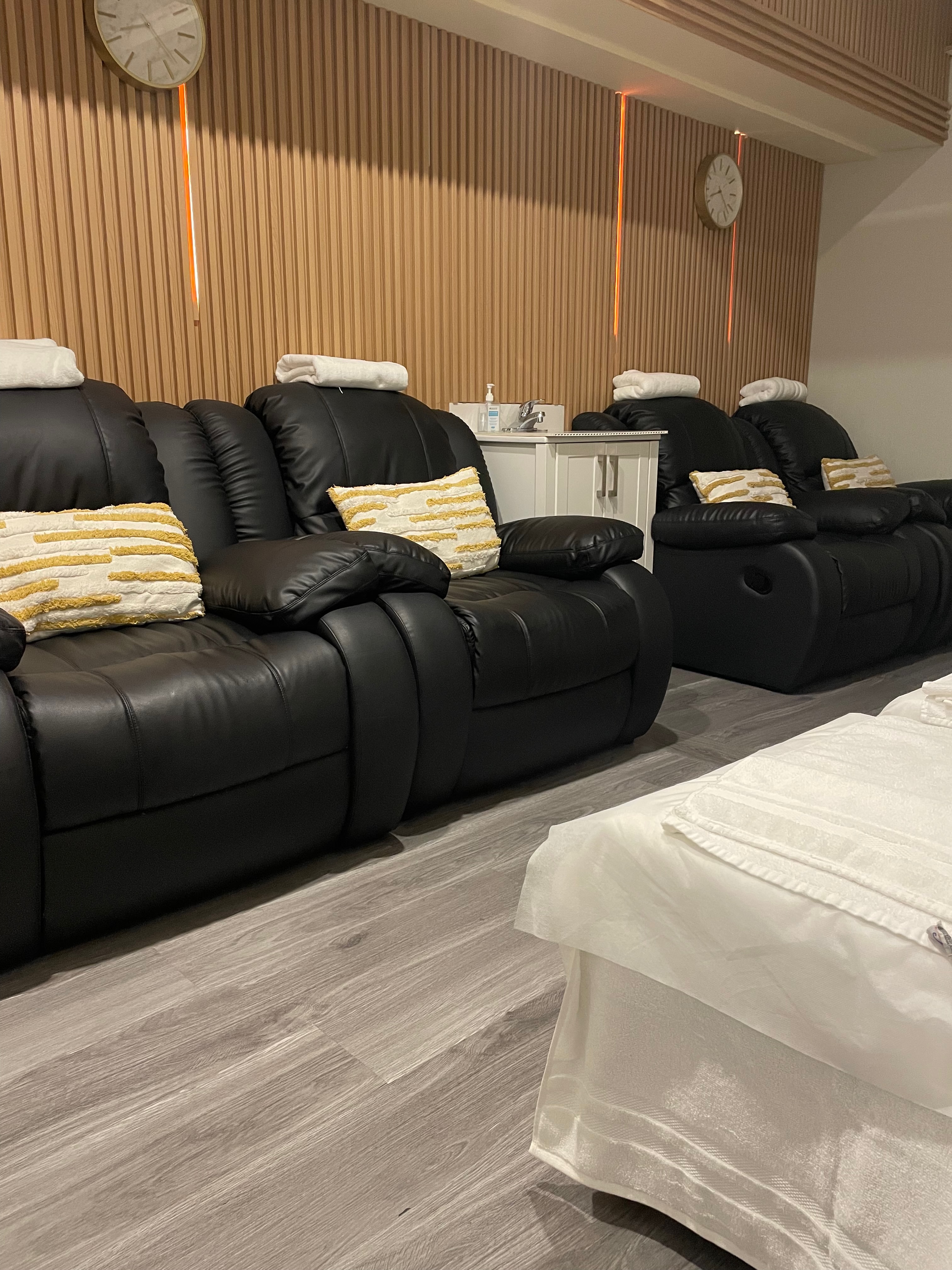 Massage lounge seating
